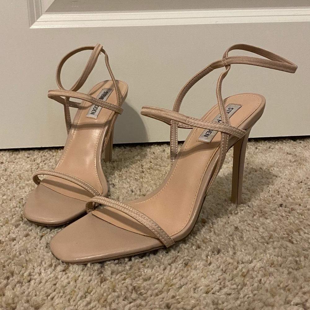 Steve Madden Nectur Heeled Sandals